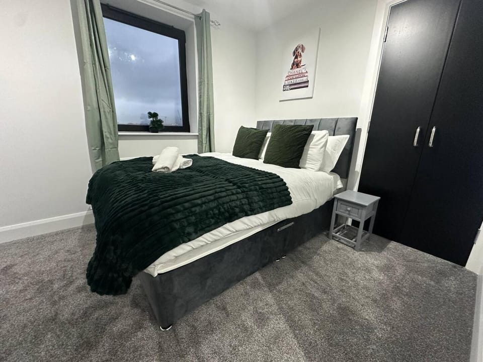 Lux 2bed apartment city center Free parking Apartment in Belfast