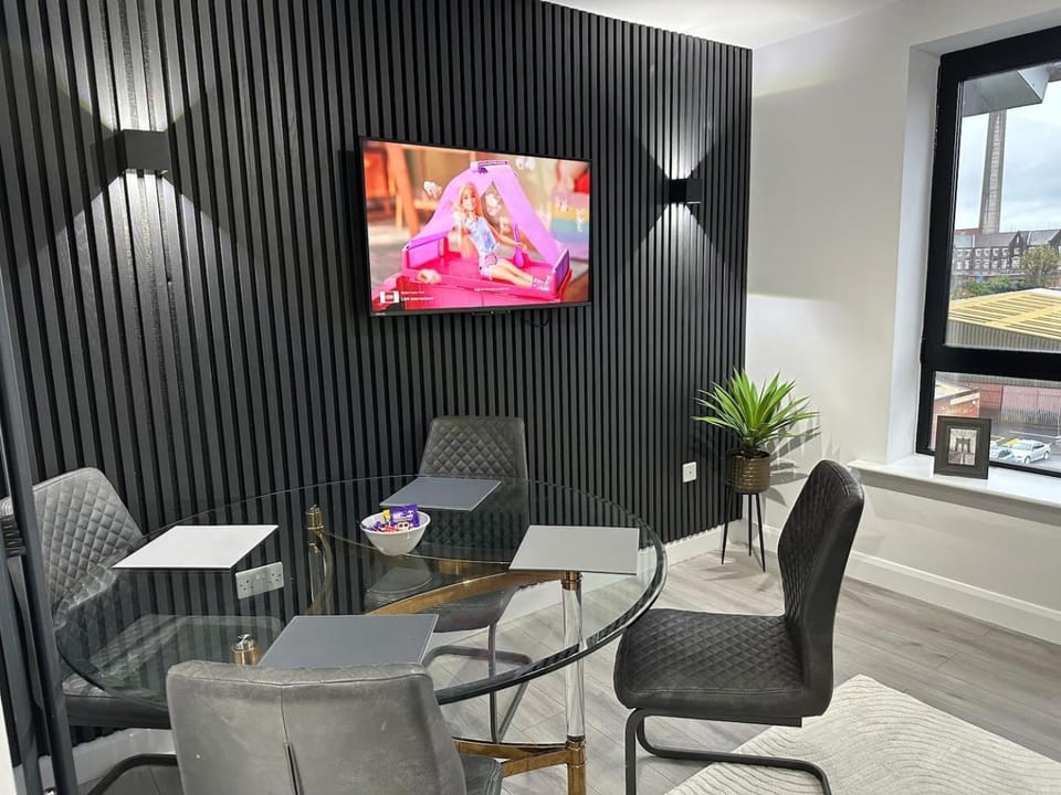 Lux 2bed apartment city center Free parking Apartment in Belfast