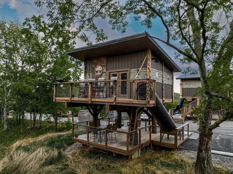 Property building, Balcony/Terrace