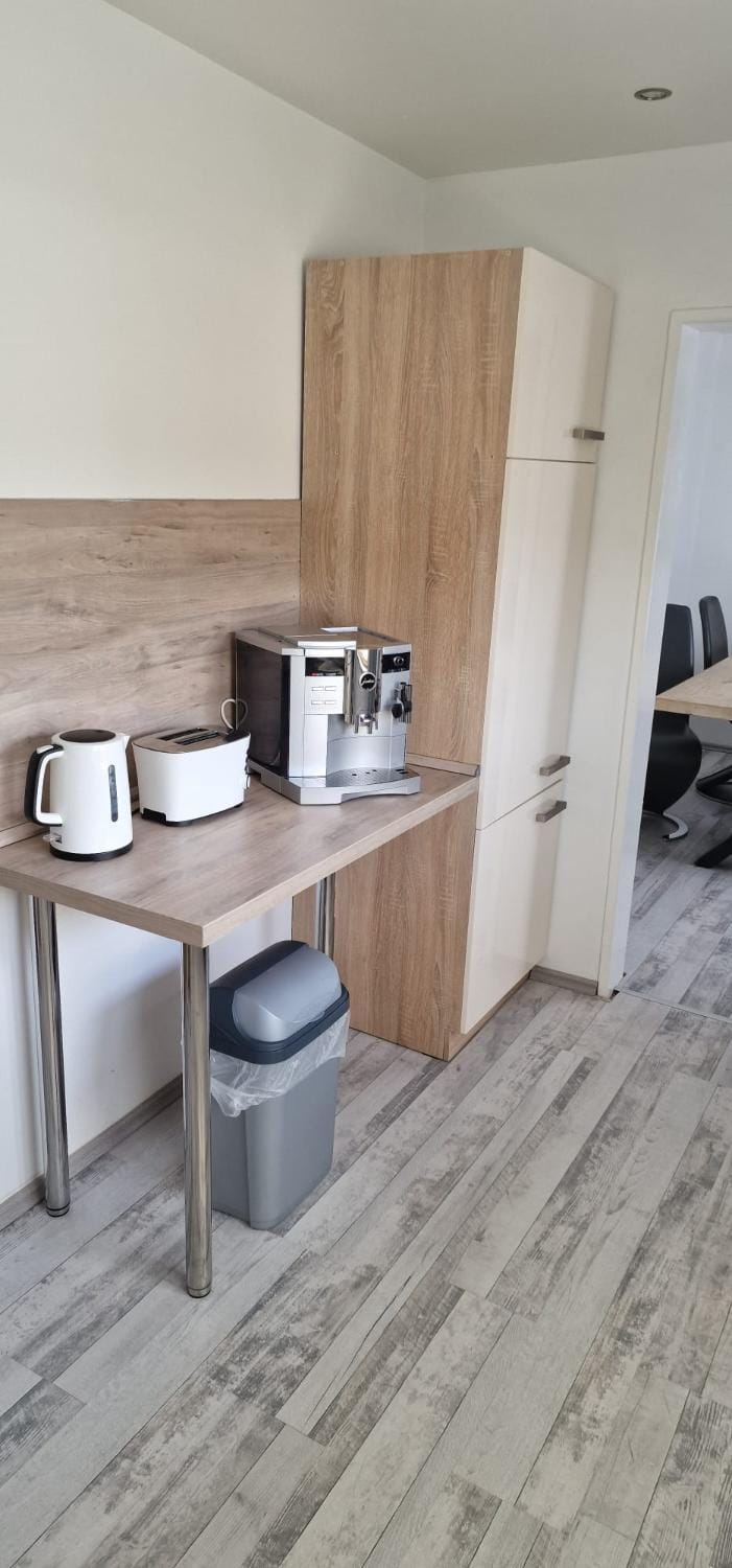 Coffee/tea facilities, Kitchen or kitchenette