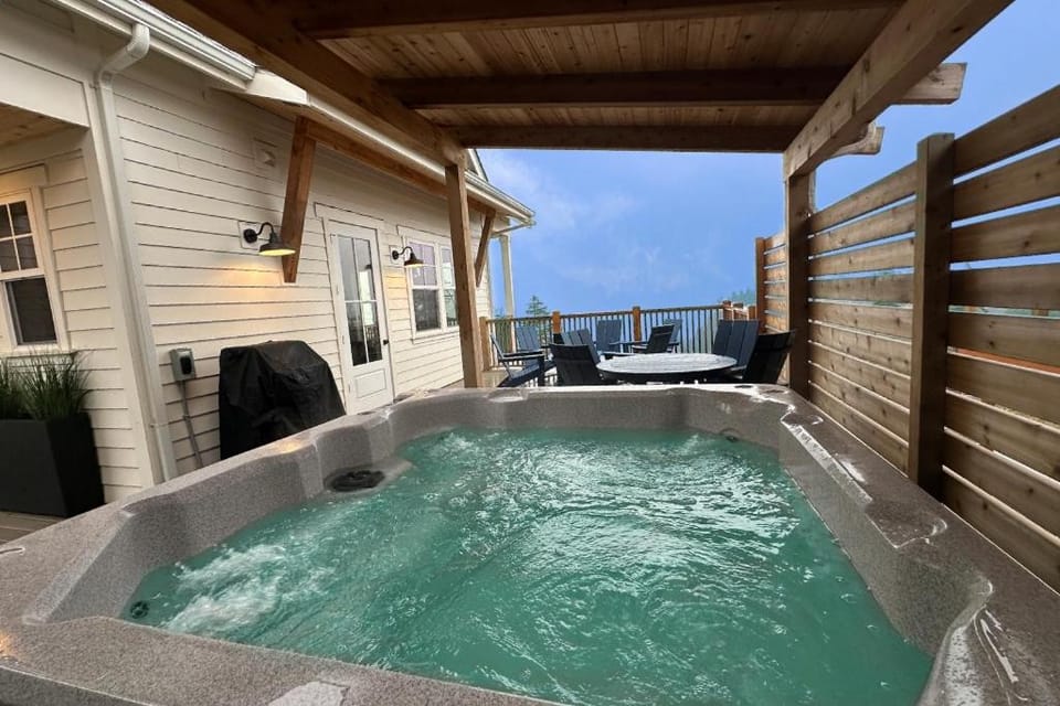 Pacific Perch House in Depoe Bay