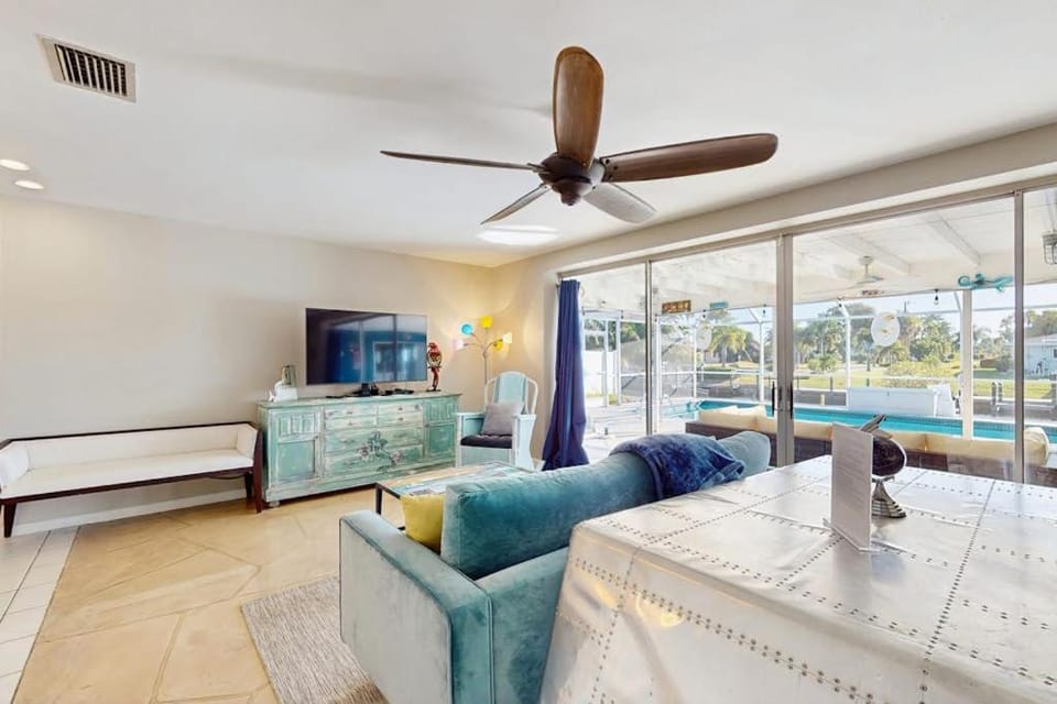 Coral Delights House in Cape Coral