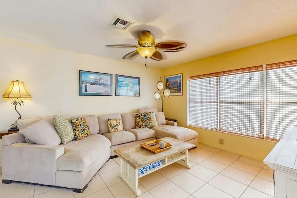 Latitude Adjustment House in Anna Maria Island