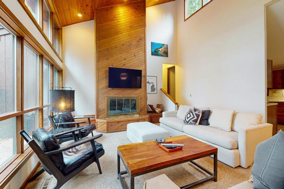 Northern Solitude House in Michigan