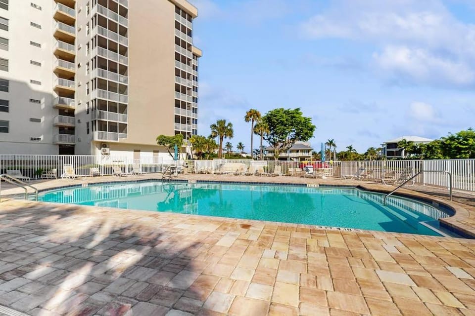 Sunset Bonita Beach Apartment in Bonita Springs