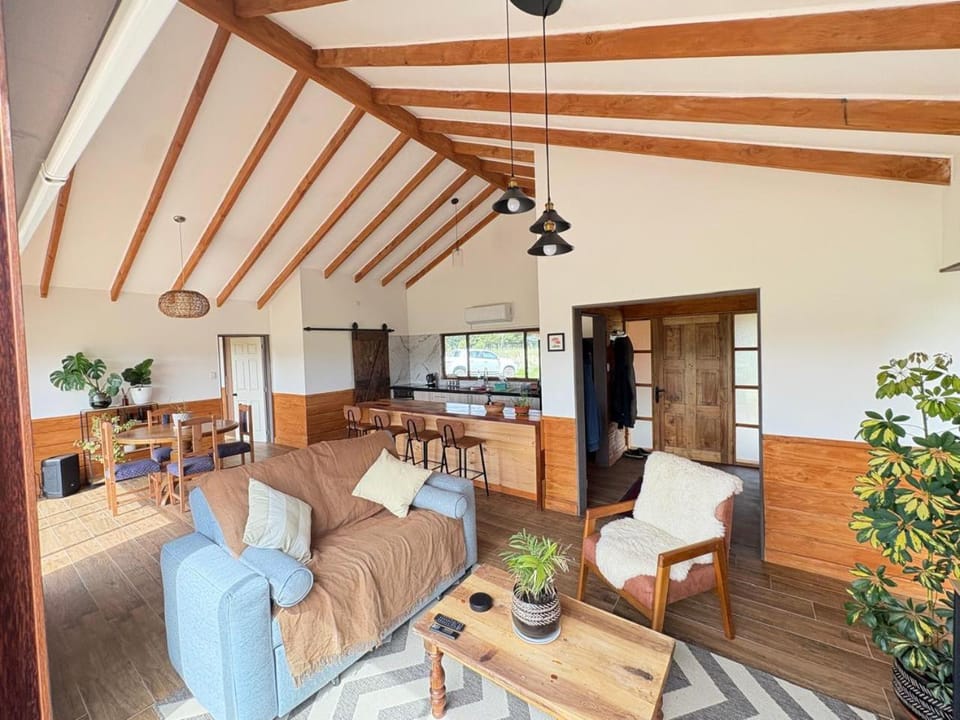 Communal lounge/ TV room, Kitchen or kitchenette, Living room, Dining area