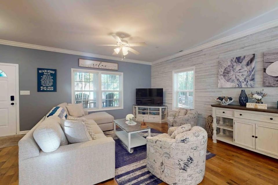 28 White Horse Dr, Ocean Pines, MD 21811 House in Ocean Pines