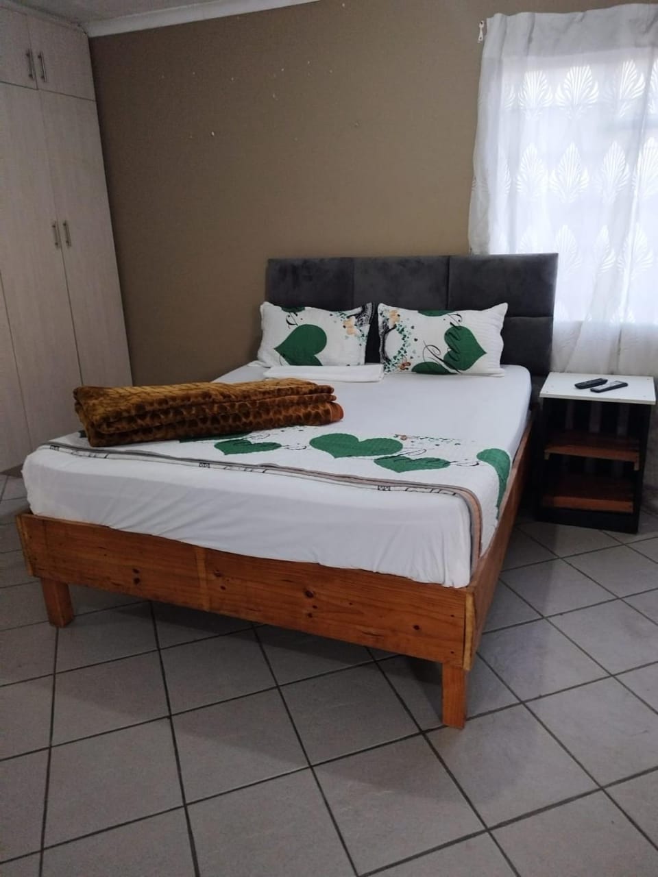 J&J2 Paradise Guesthouse Bed and Breakfast in KwaZulu-Natal