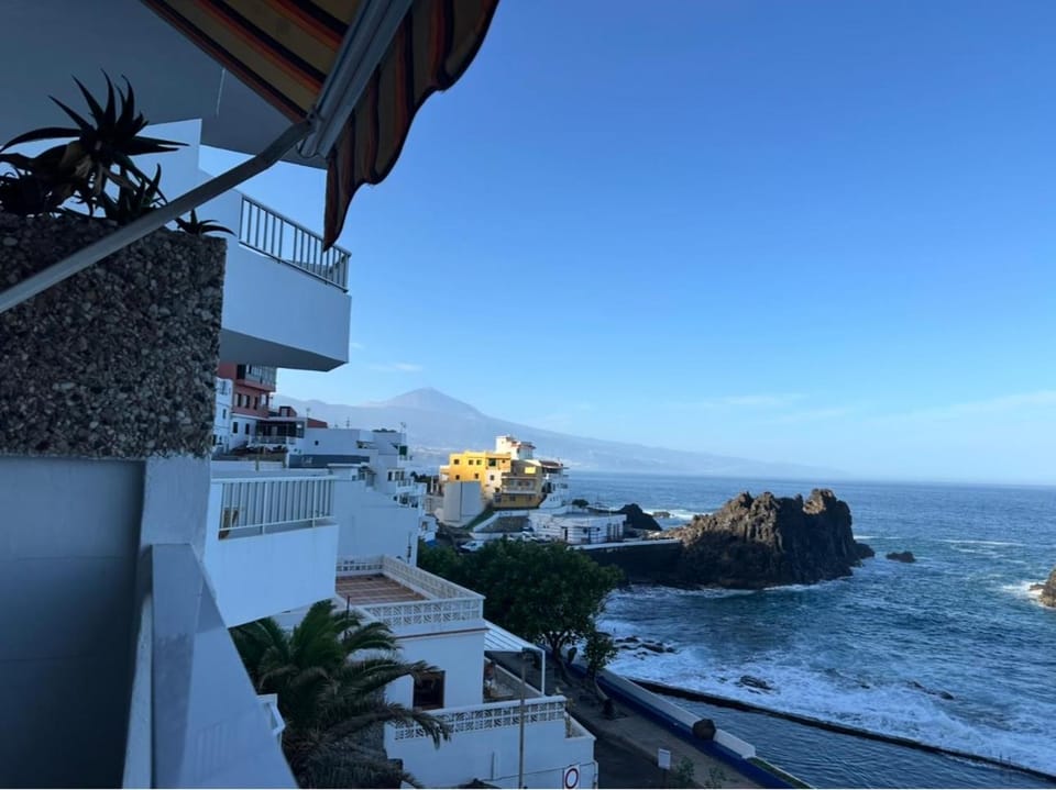 Property building, Natural landscape, View (from property/room), Balcony/Terrace