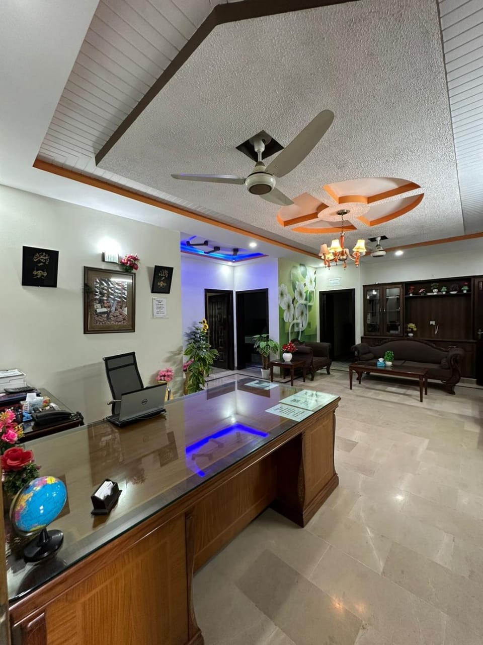 Communal lounge/ TV room, TV and multimedia, Lobby or reception, Seating area
