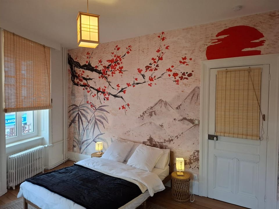 Bed, Photo of the whole room, Bedroom