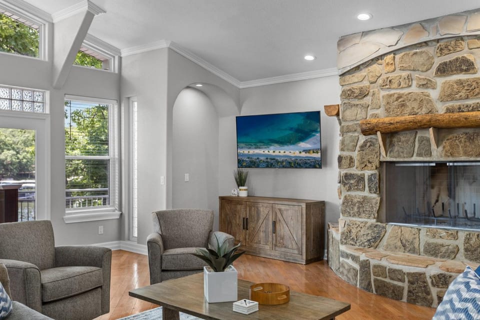 TV and multimedia, Living room, Seating area