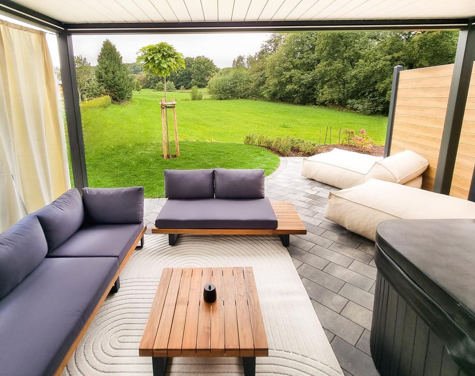Garden, Balcony/Terrace