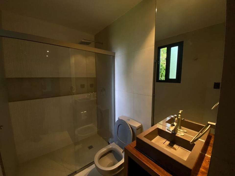 House with a private pool in Bosque Norte House in Cochabamba
