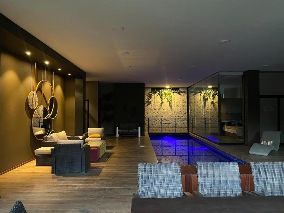 House with a private pool in Bosque Norte House in Cochabamba