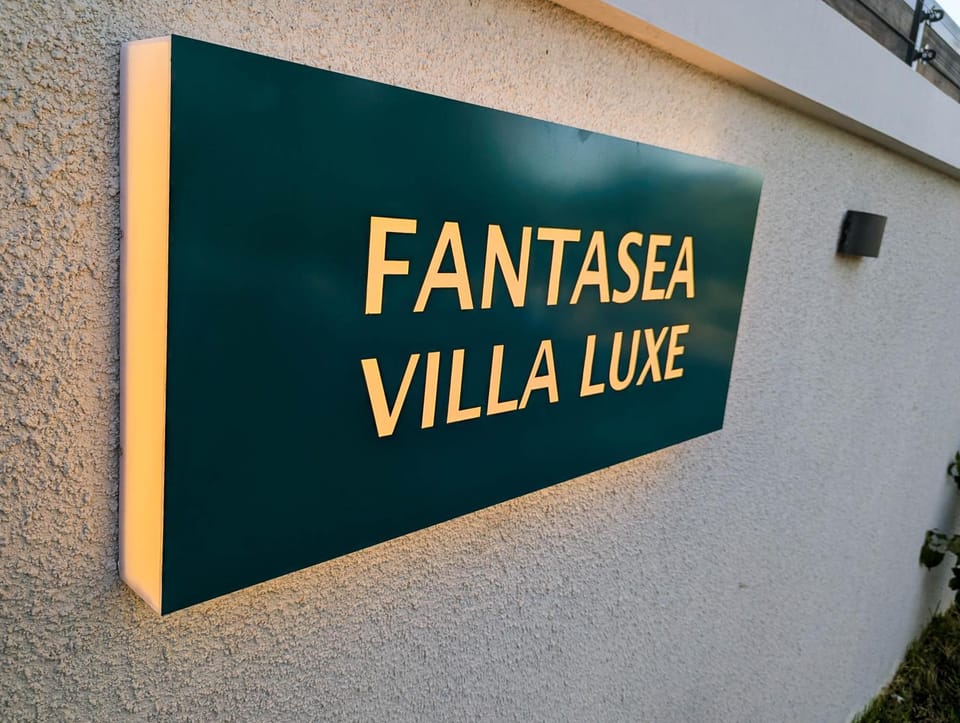Property logo or sign