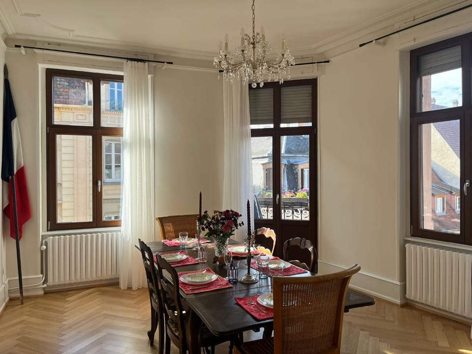 Apparemment de style 70s Apartment in Colmar