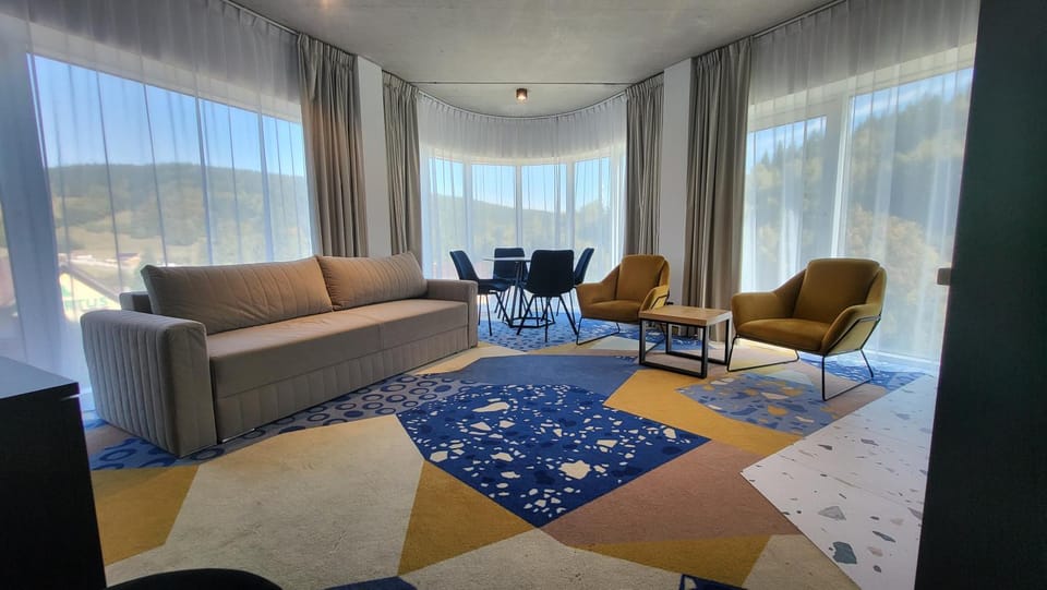 Living room, Food, Mountain view, Entertainment