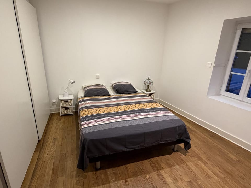 Bed, Bedroom