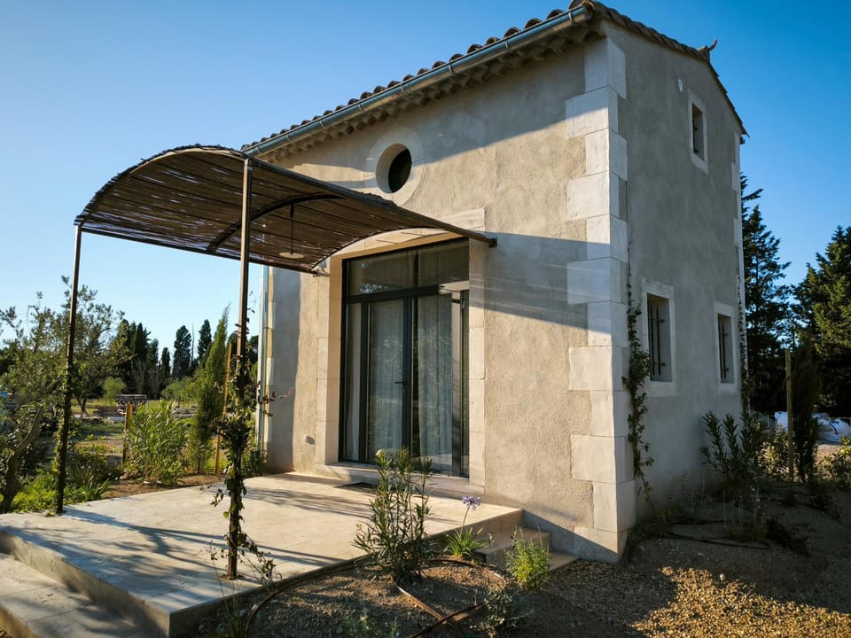 Property building, Garden