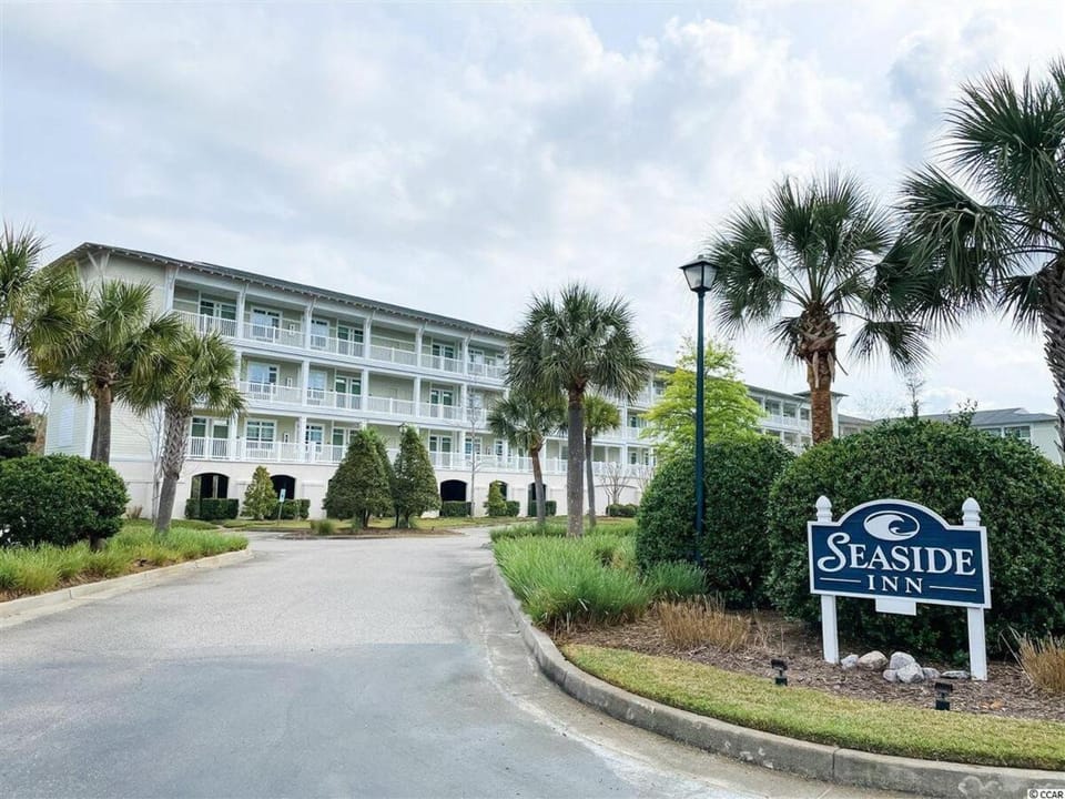 BEACH BLISS in Litchfield Resort Apartment in South Carolina