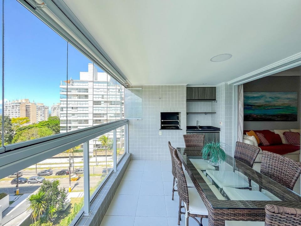 Balcony/Terrace, City view