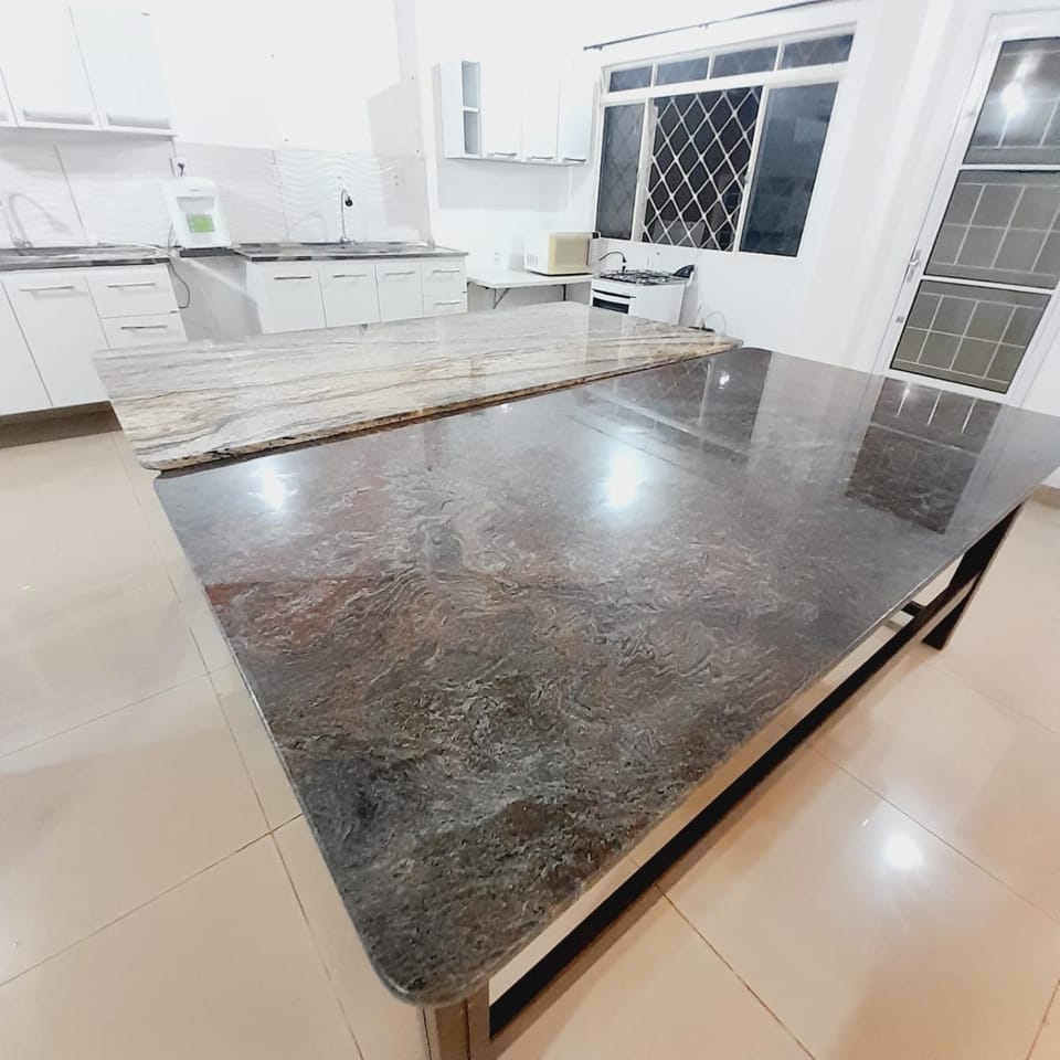 bairro Jardim Batistao - casa 4 quartos, 4 banheiros , 5 vagas de garagem House in Campo Grande