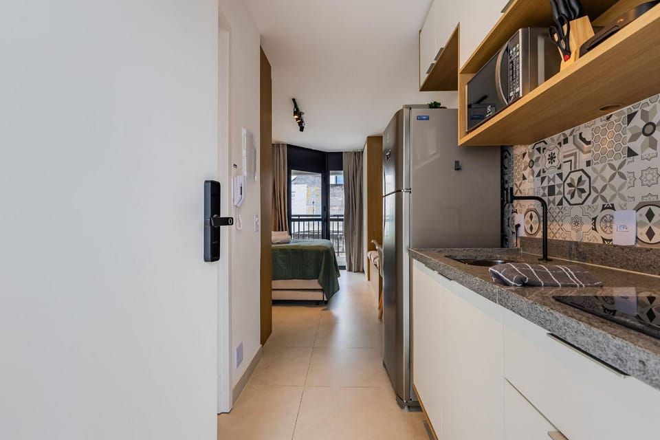 Belo Studio na Liberdade | Piscina, Varanda, Wi-Fi Apartment in Sao Paulo City
