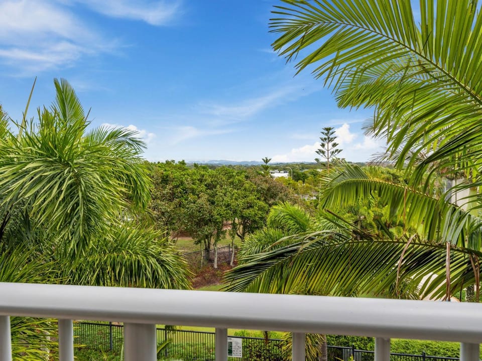 Resort & Spa 8321 Dual Room with Hinterland Views Apartment in Kingscliff
