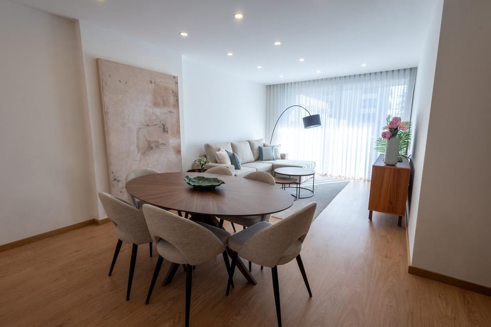 Living room, Seating area, Dining area