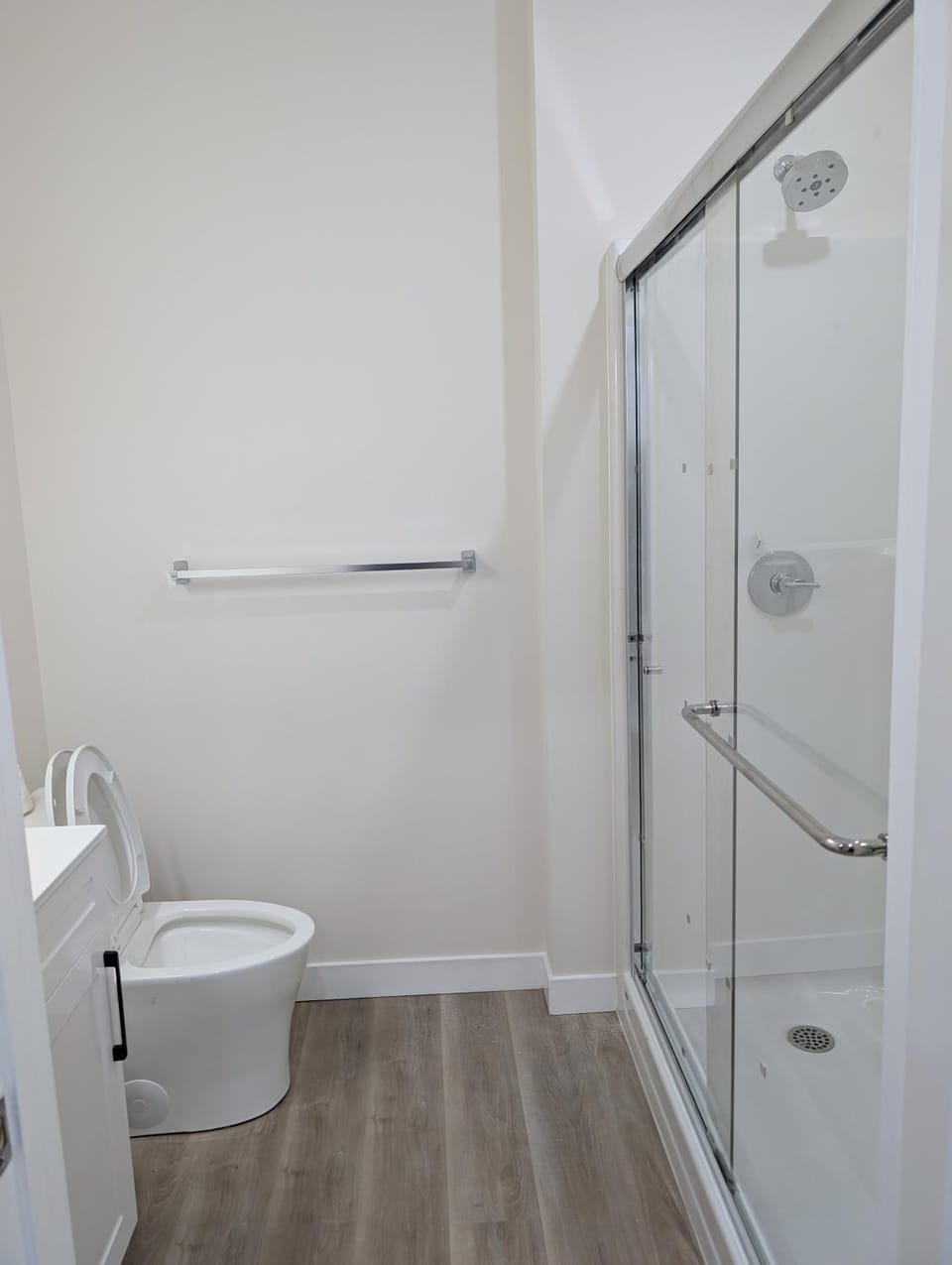 21 Greenwich Common NW Calgary Alberta Apartment in Calgary