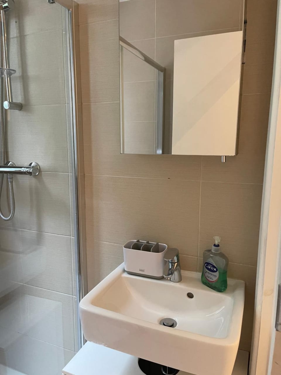 Modern Kensington Apartment 10 min to Piccadilly Apartment in City of Westminster