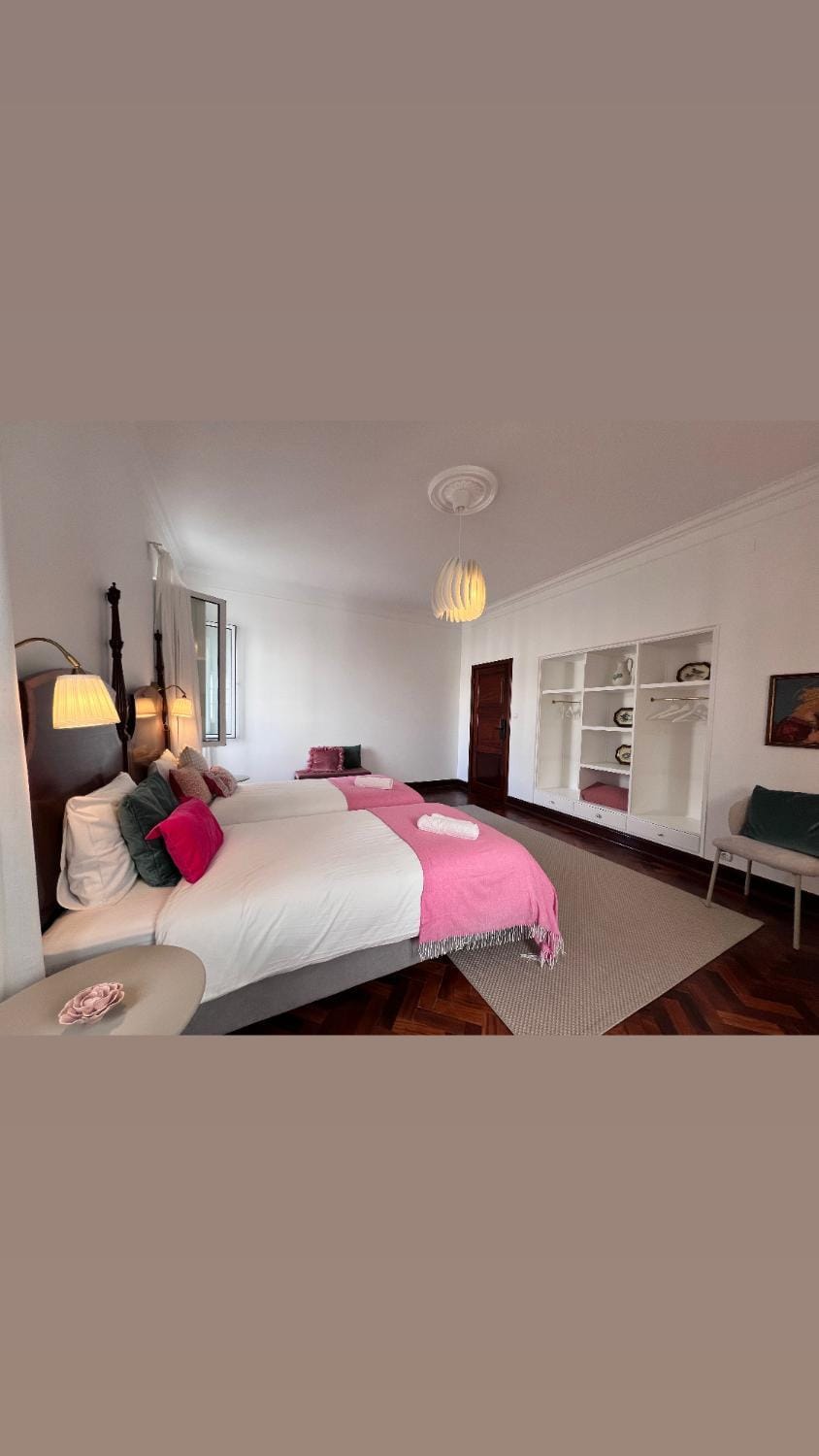 Portas Residence - Large Apartment - Ponta Delgada City Center Apartment in Ponta Delgada