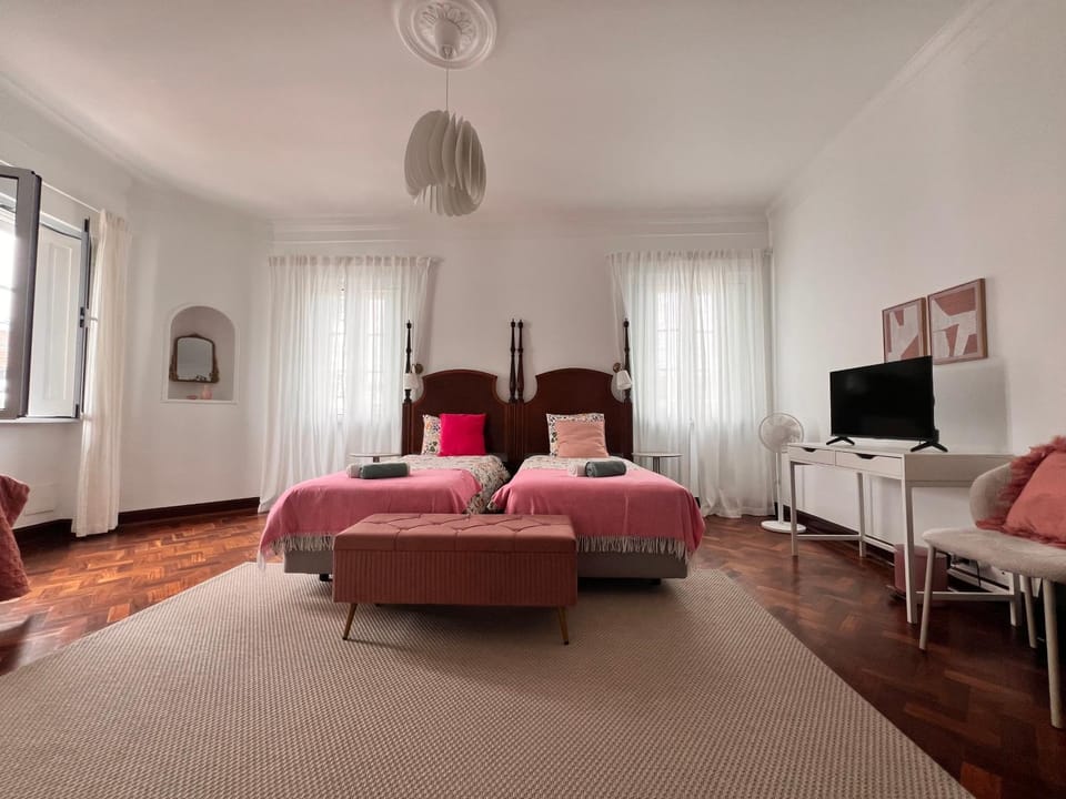 Portas Residence - Large Apartment - Ponta Delgada City Center Apartment in Ponta Delgada