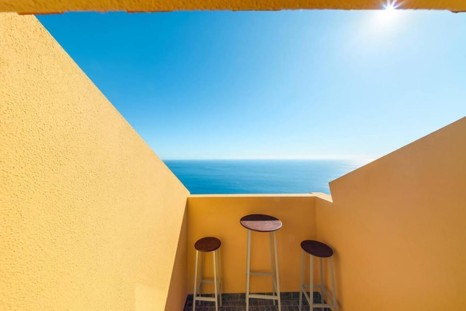 Camarata Flat by Mth Apartment in Madeira District