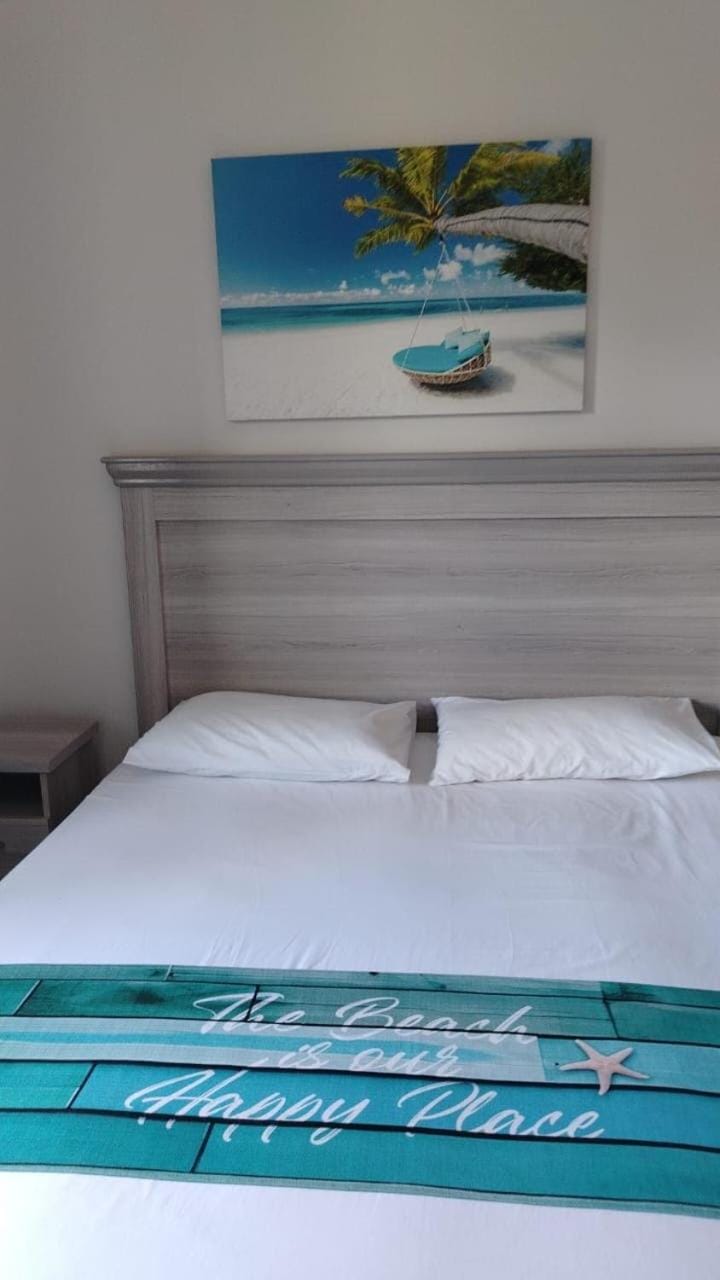 3 bedroom apartment - walk to the beach Apartment in Grand Baie