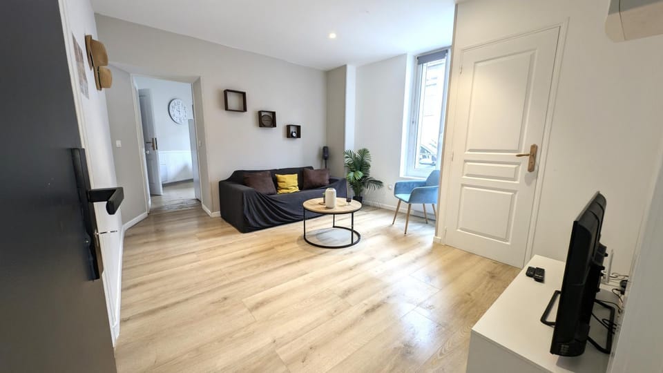 Property building, Communal lounge/ TV room, Living room