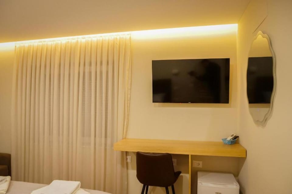Communal lounge/ TV room, TV and multimedia