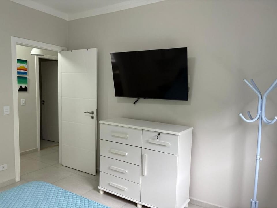 Apartamento completo, 200mts da praia de Pitangueiras Apartment in State of São Paulo