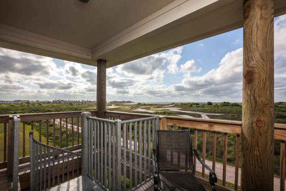 Natural landscape, View (from property/room), Balcony/Terrace