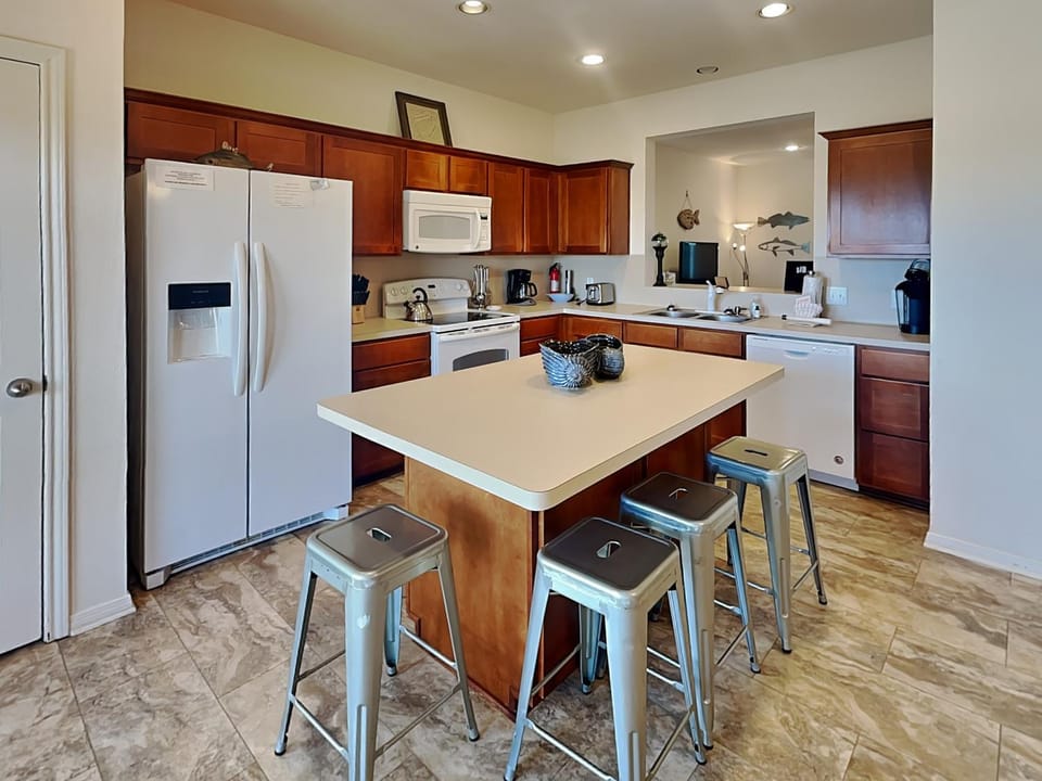 Kitchen or kitchenette, microwave, oven, stove, kitchen