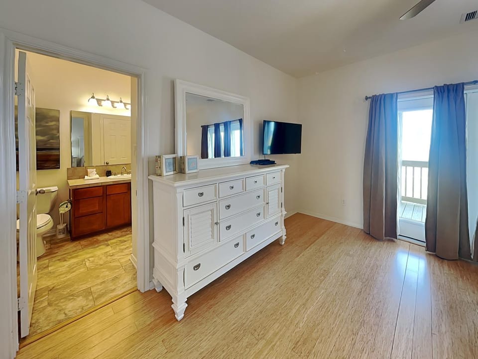 Sandy Hook House in Galveston Island