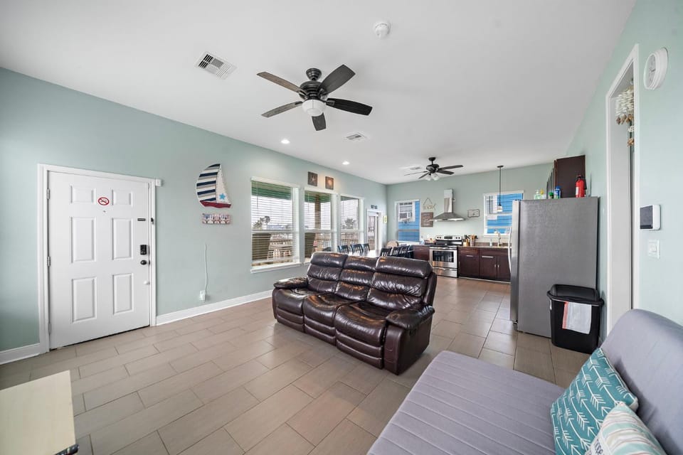 Sunny Beach House House in Galveston Island