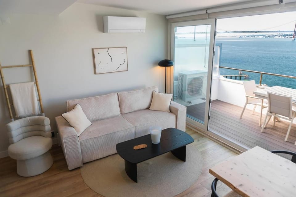 View (from property/room), Living room, Seating area, Sea view