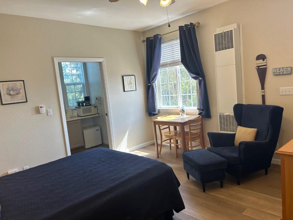 Blue Lagoon Hideaway House in Oceano