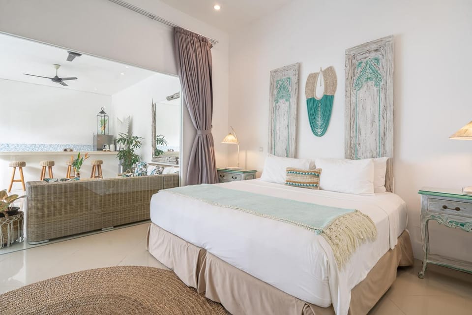 Villa GR888 - Central Seminyak 3BR Pool Villa - Walk to Beach and Eat Street Villa in Kuta