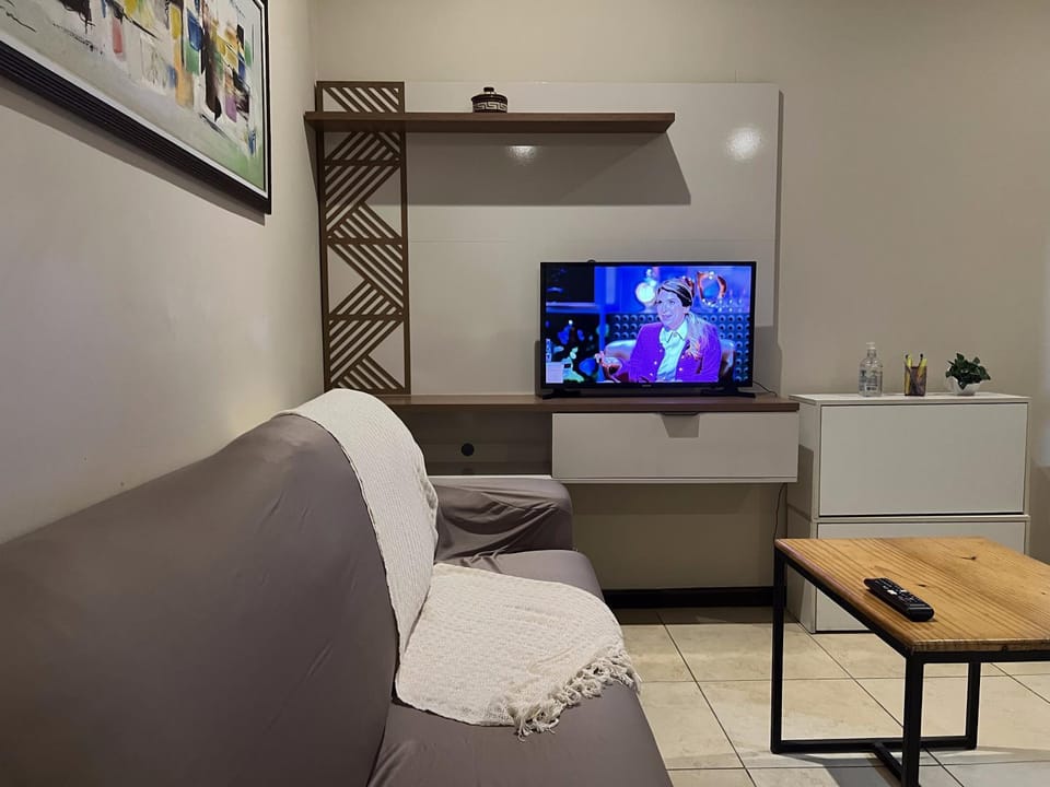 Communal lounge/ TV room, TV and multimedia, Living room, Seating area