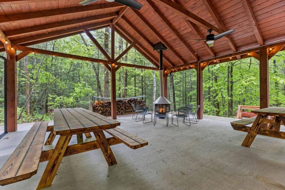 Creekside - Camping Cabin Retreat - RRG KY Cabin in Kentucky