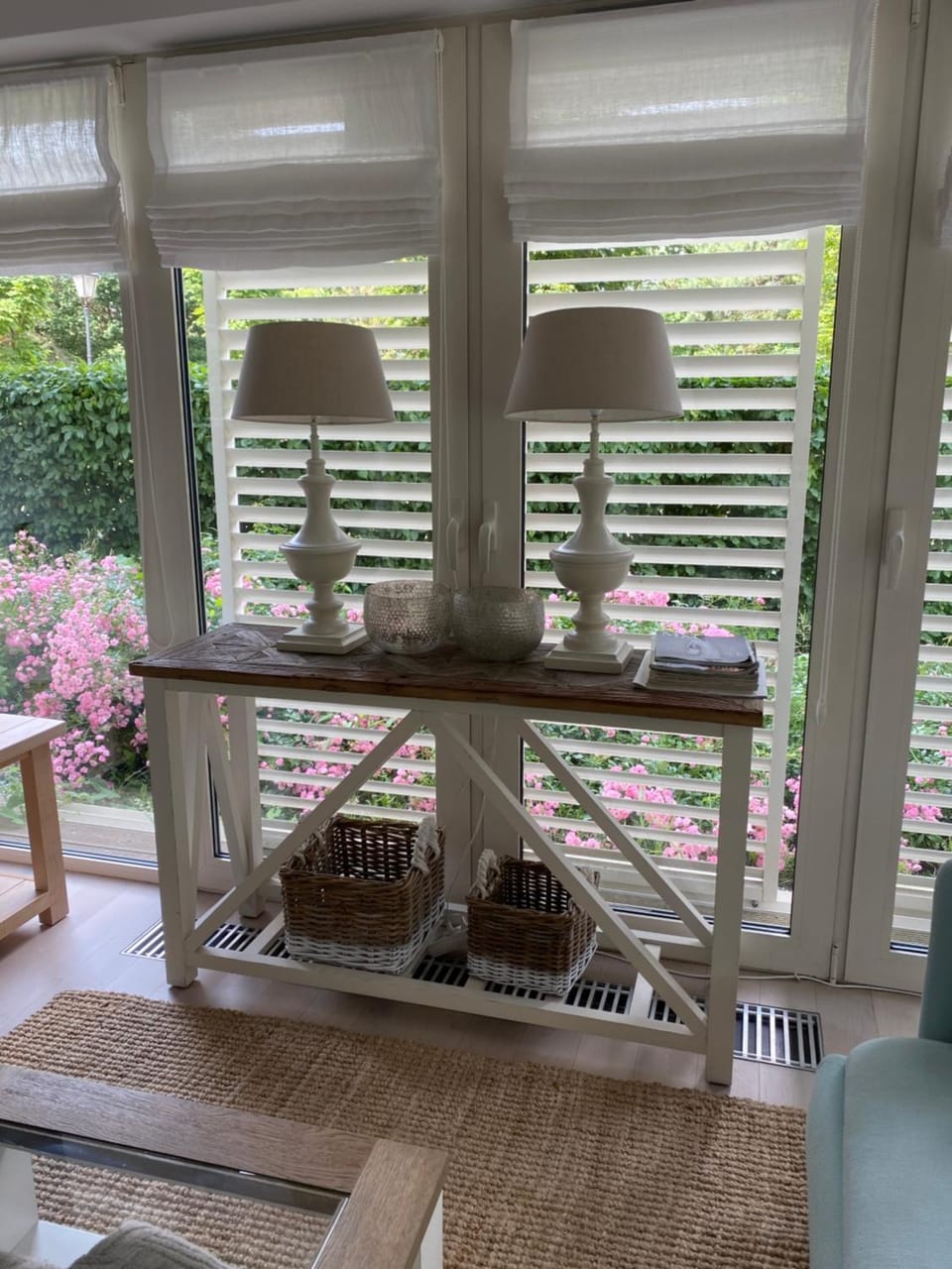Garden, Garden, View (from property/room), Balcony/Terrace, Living room, Decorative detail, Seating area, Garden view, internet