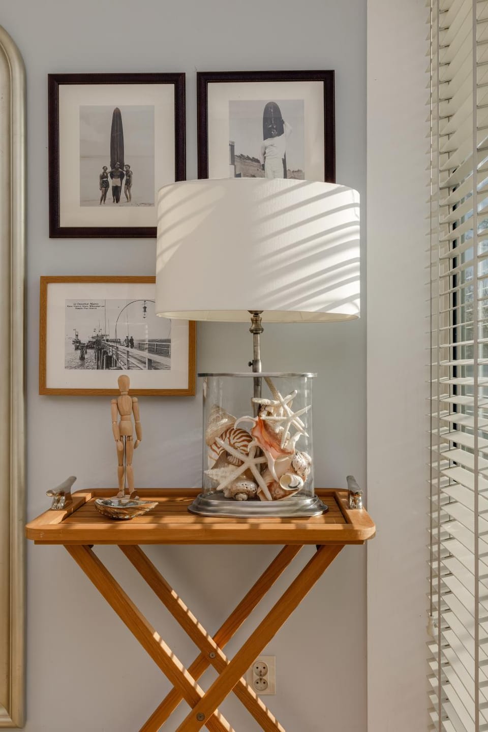 Activities, Decorative detail, Seating area, Bedroom